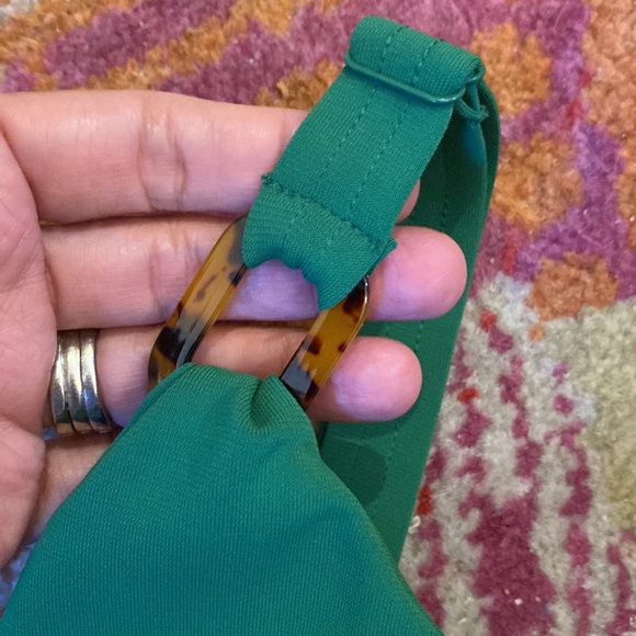 Robin piccone Xs green bikini top tortoise shell tie front bralette Hailey - Picture 5 of 7